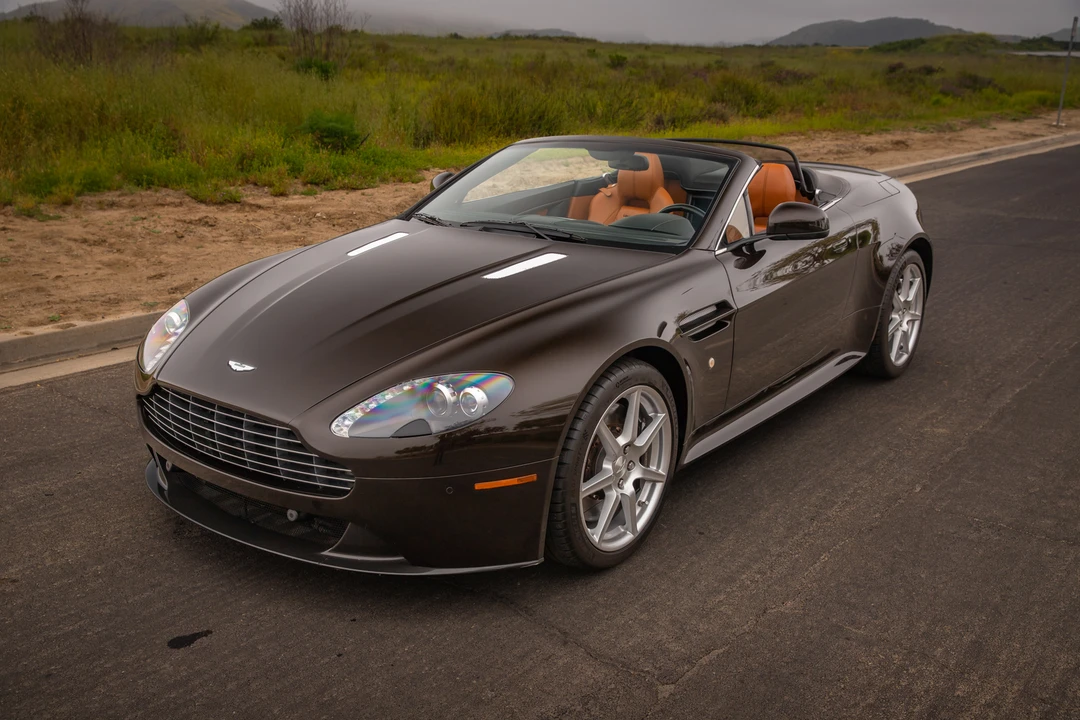 2011 Aston Martin V8 Vantage (2006-2017) - Image 15 of 31