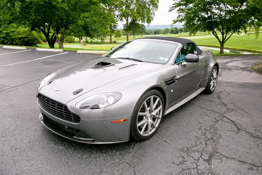 2011 Aston Martin V8 Vantage (2006-2017) - Image 2 of 31