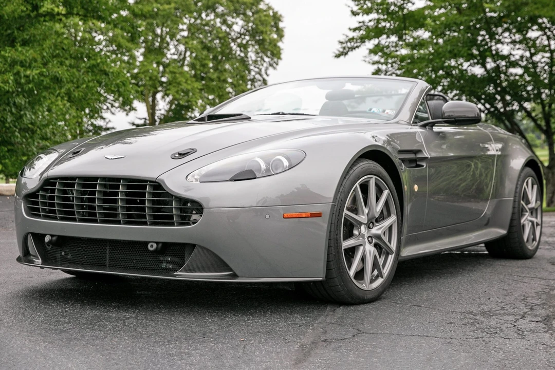 2011 Aston Martin V8 Vantage (2006-2017) - Image 1 of 31