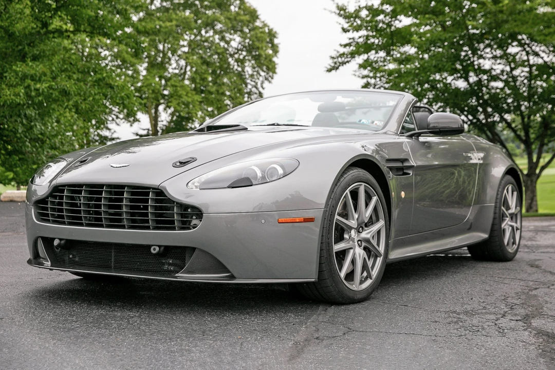 2011 Aston Martin V8 Vantage (2006-2017) - Image 3 of 31
