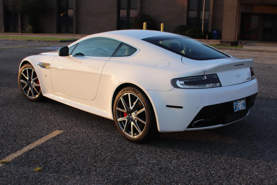 2011 Aston Martin V8 Vantage (2006-2017) - Image 3 of 13