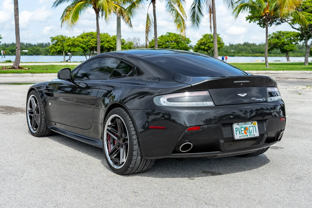 2011 Aston Martin V8 Vantage (2006-2017) - Image 10 of 31