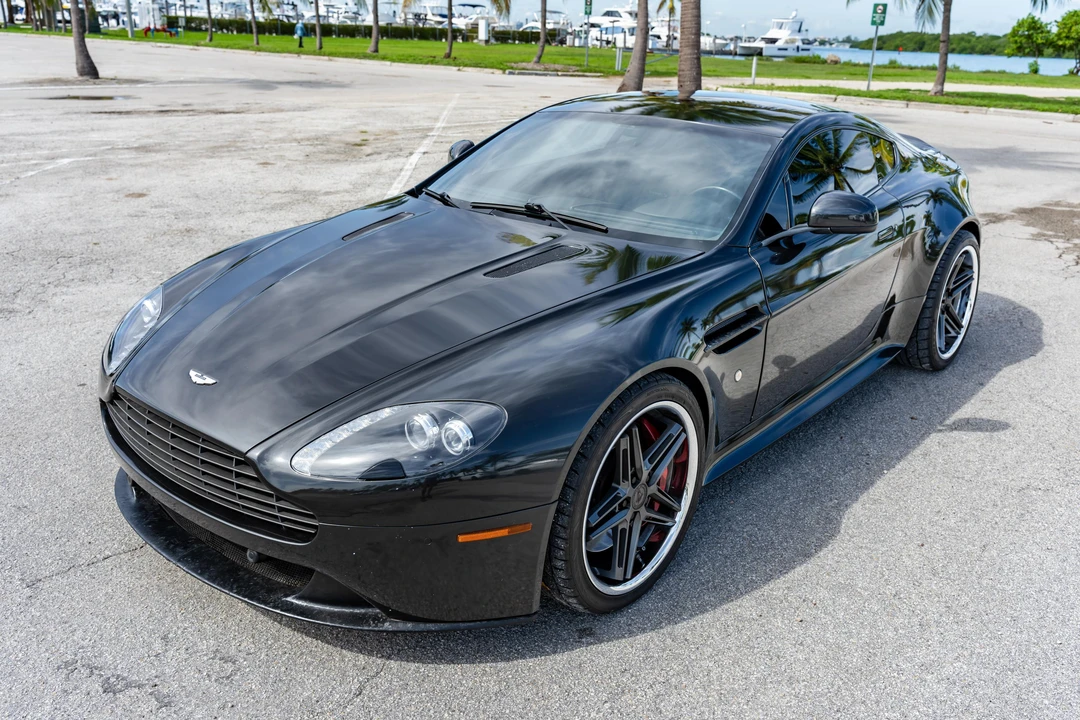 2011 Aston Martin V8 Vantage (2006-2017) - Image 8 of 31