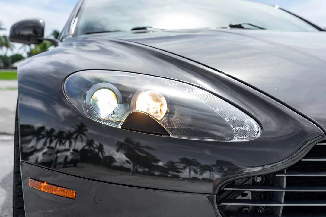 2011 Aston Martin V8 Vantage (2006-2017) - Image 14 of 31