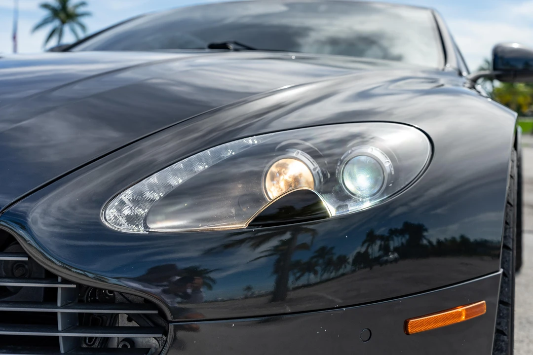 2011 Aston Martin V8 Vantage (2006-2017) - Image 17 of 31
