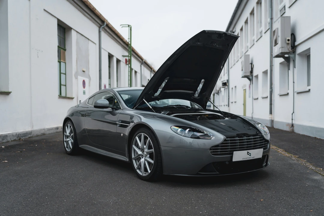 2011 Aston Martin V8 Vantage (2006-2017) - Image 6 of 21
