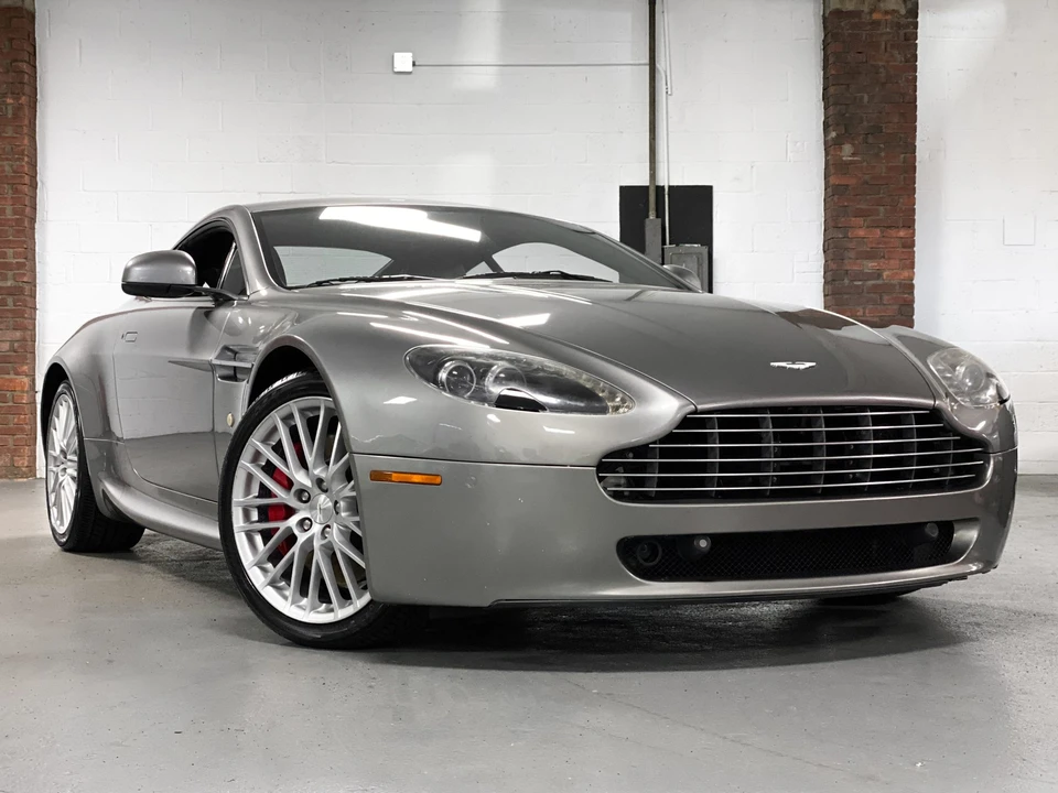 2011 Aston Martin V8 Vantage (2006-2017) - Image 11 of 31