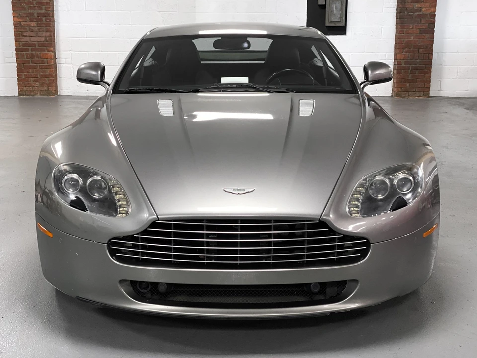 2011 Aston Martin V8 Vantage (2006-2017) - Image 15 of 31