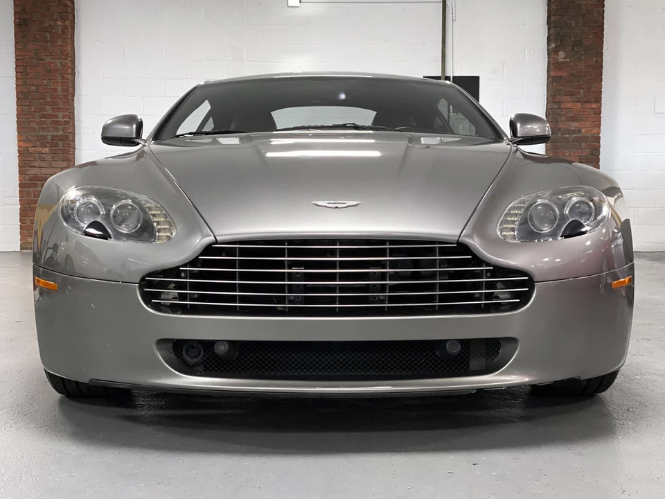 2011 Aston Martin V8 Vantage (2006-2017) - Image 14 of 31