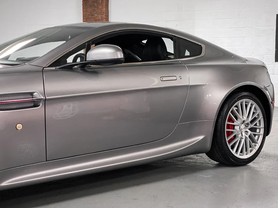 2011 Aston Martin V8 Vantage (2006-2017) - Image 20 of 31