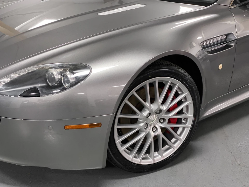 2011 Aston Martin V8 Vantage (2006-2017) - Image 19 of 31
