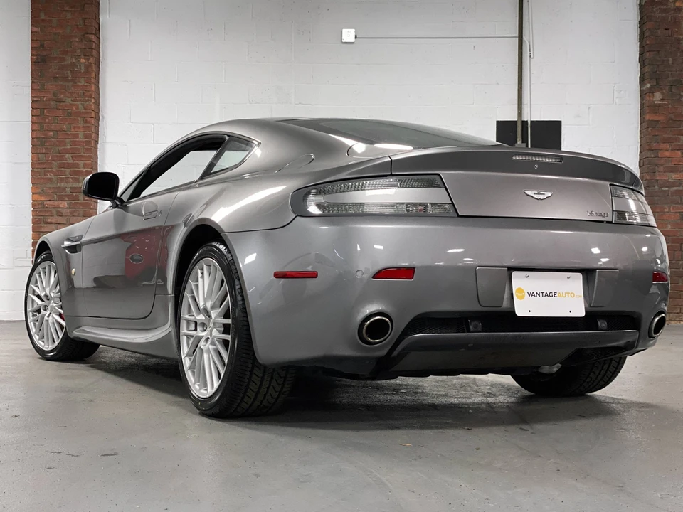 2011 Aston Martin V8 Vantage (2006-2017) - Image 4 of 31