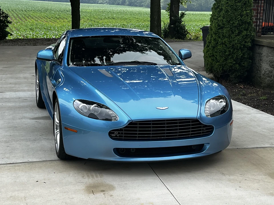 2011 Aston Martin V8 Vantage (2006-2017) - Image 6 of 31