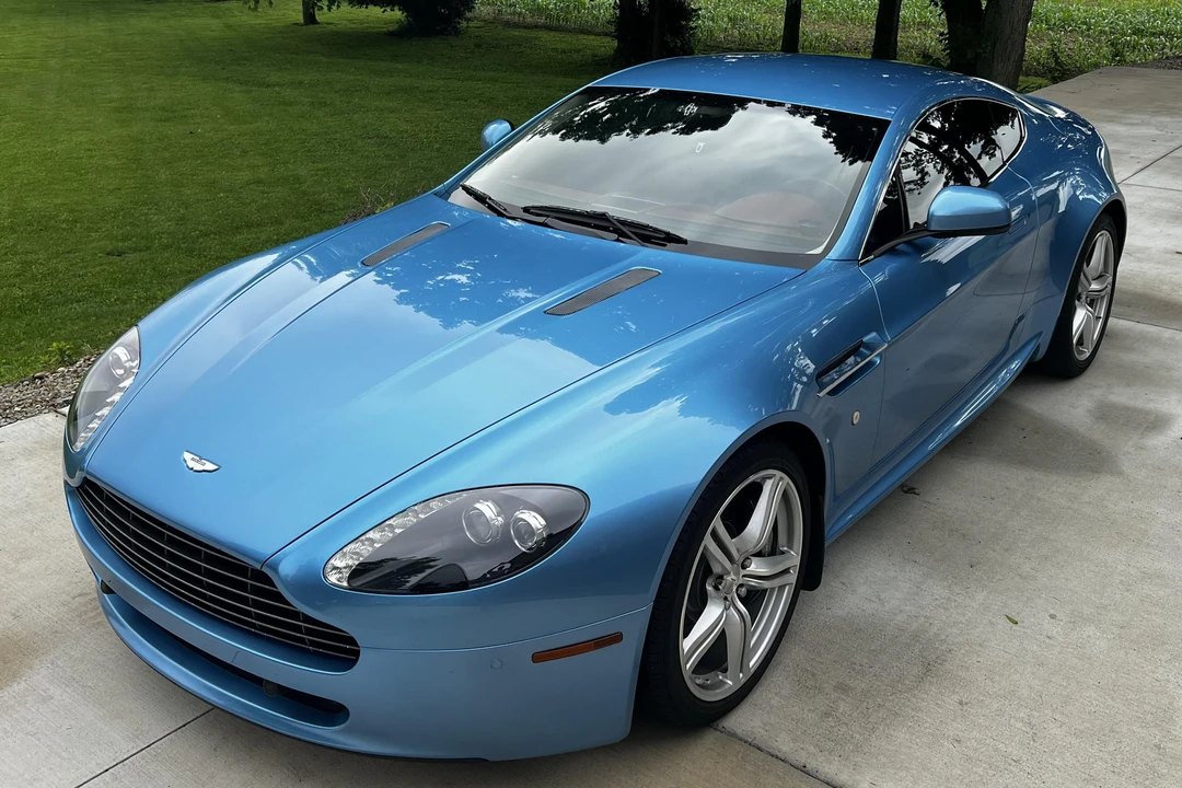 2011 Aston Martin V8 Vantage (2006-2017) - Image 3 of 31