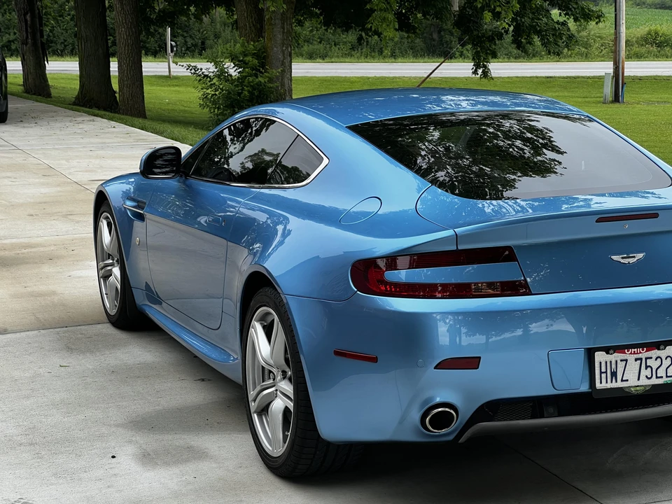 2011 Aston Martin V8 Vantage (2006-2017) - Image 21 of 31