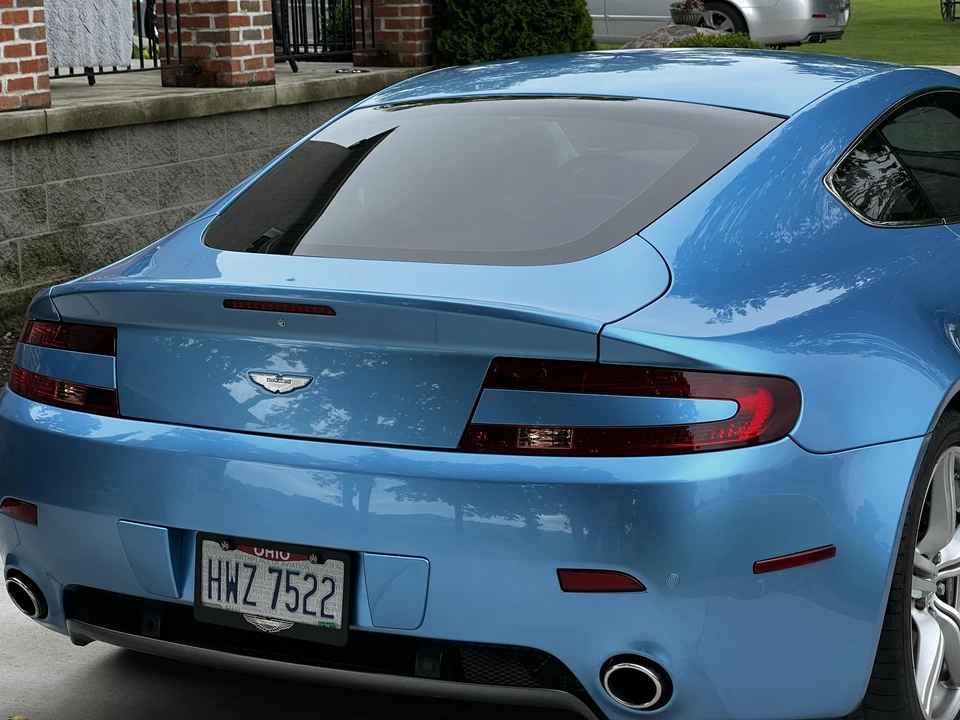 2011 Aston Martin V8 Vantage (2006-2017) - Image 25 of 31