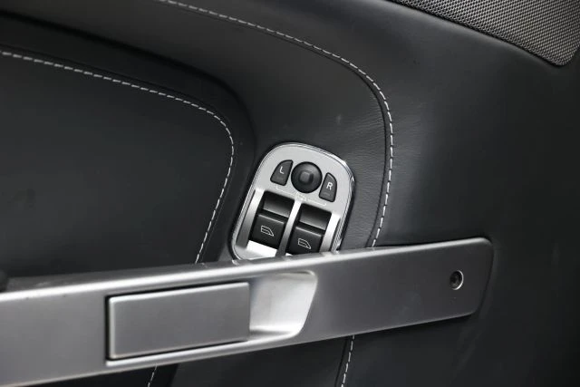 2011 Aston Martin V8 Vantage (2006-2017) - Image 11 of 31
