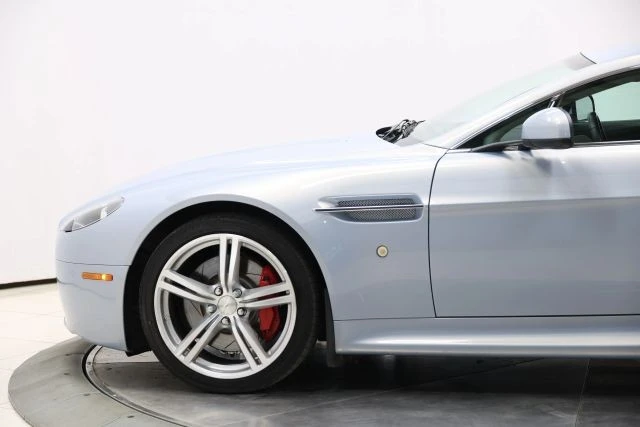 2011 Aston Martin V8 Vantage (2006-2017) - Image 7 of 31