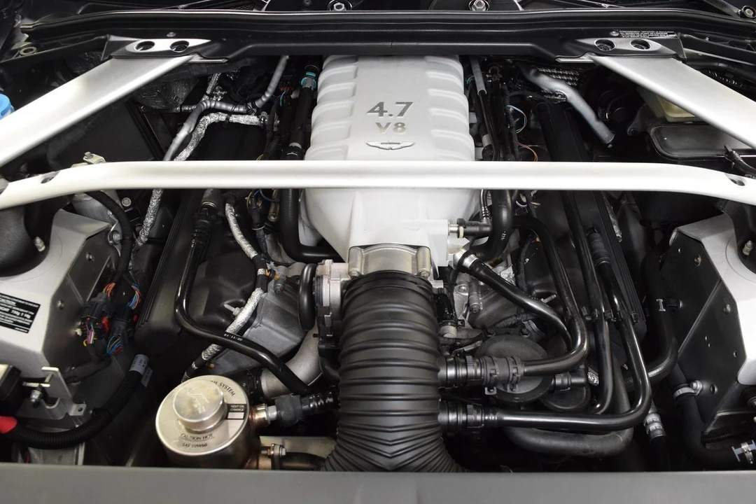 2011 Aston Martin V8 Vantage (2006-2017) - Image 14 of 16