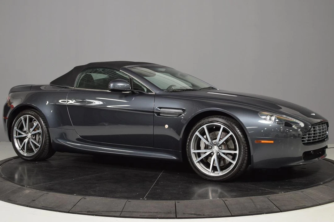 2011 Aston Martin V8 Vantage (2006-2017) - Image 10 of 16