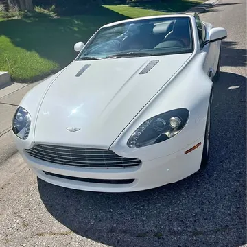 2011 Aston Martin Vantage Roadster