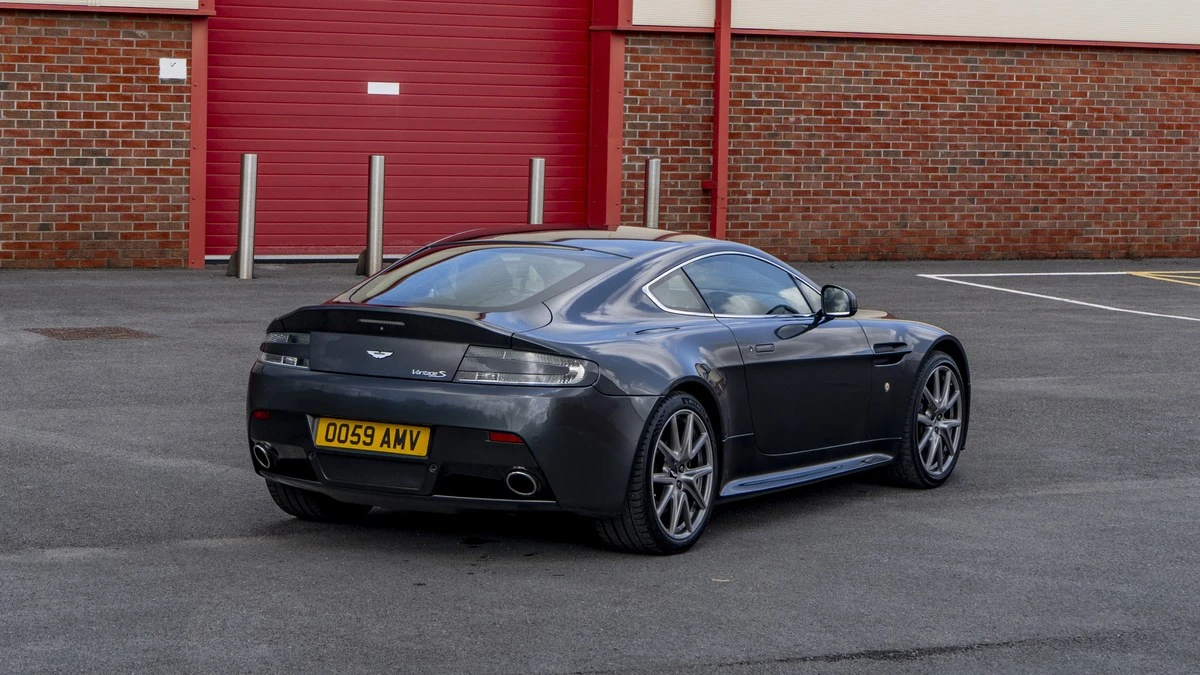 2011 Aston Martin V8 Vantage (2006-2017) - Image 7 of 30