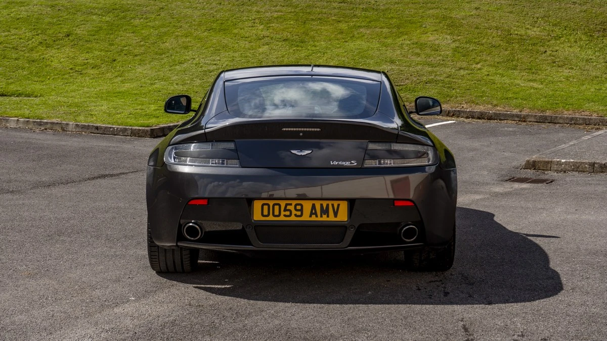 2011 Aston Martin V8 Vantage (2006-2017) - Image 20 of 30