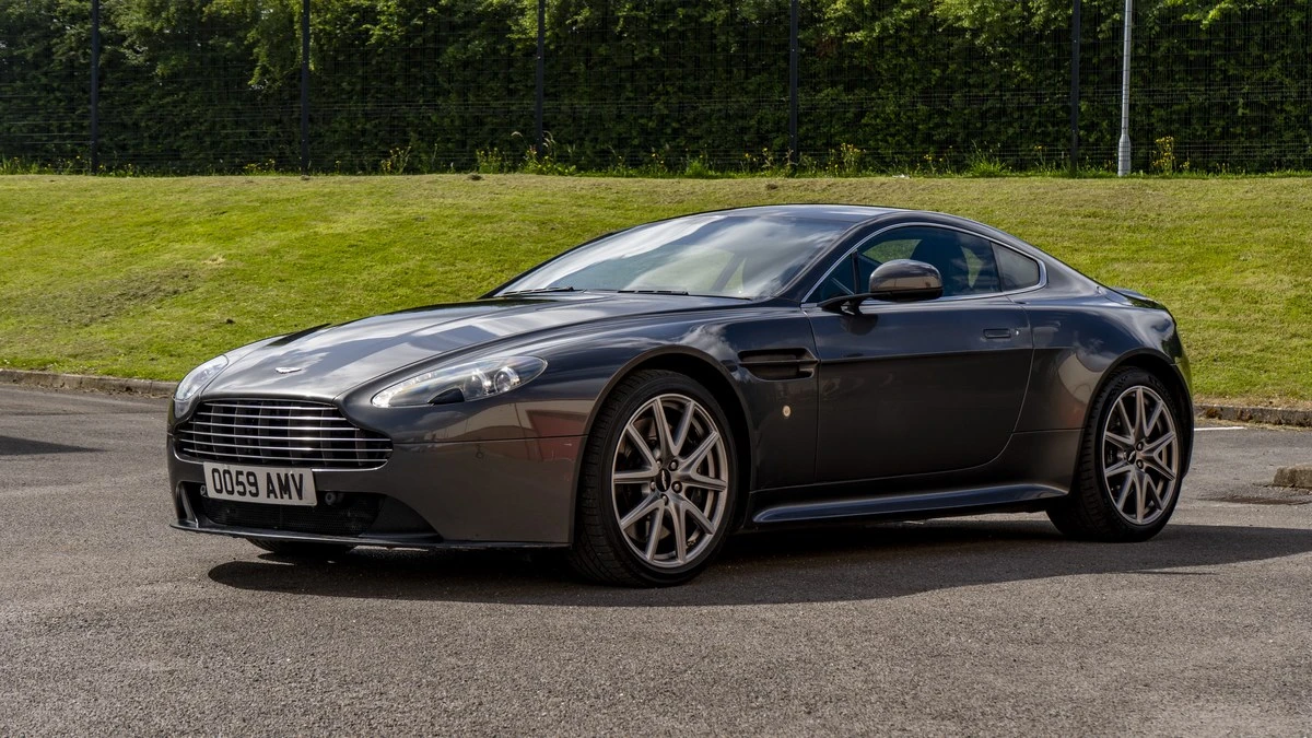 2011 Aston Martin V8 Vantage (2006-2017) - Image 22 of 30