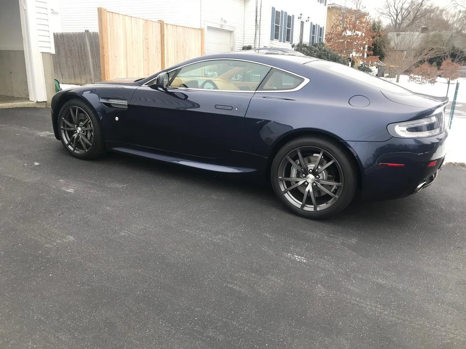 2011 Aston Martin V8 Vantage (2006-2017) - Image 2 of 4