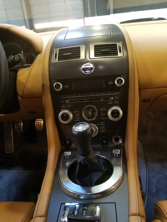 2011 Aston Martin V8 Vantage (2006-2017) - Image 4 of 4