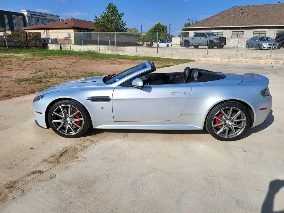2011 Aston Martin V8 Vantage (2006-2017) - Image 2 of 20