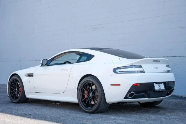 2011 Aston Martin V8 Vantage (2006-2017) - Image 13 of 14