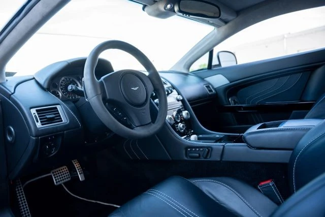 2011 Aston Martin V8 Vantage (2006-2017) - Image 10 of 14