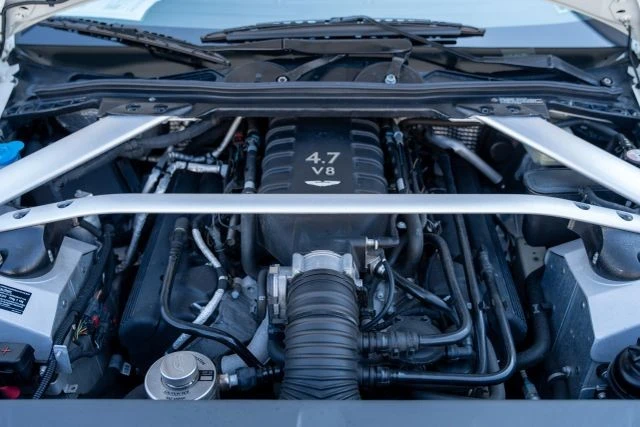 2011 Aston Martin V8 Vantage (2006-2017) - Image 5 of 14