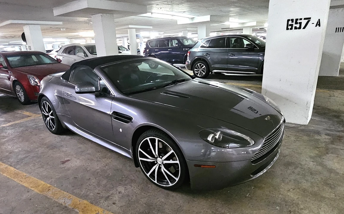 2011 Aston Martin V8 Vantage (2006-2017) - Image 3 of 21