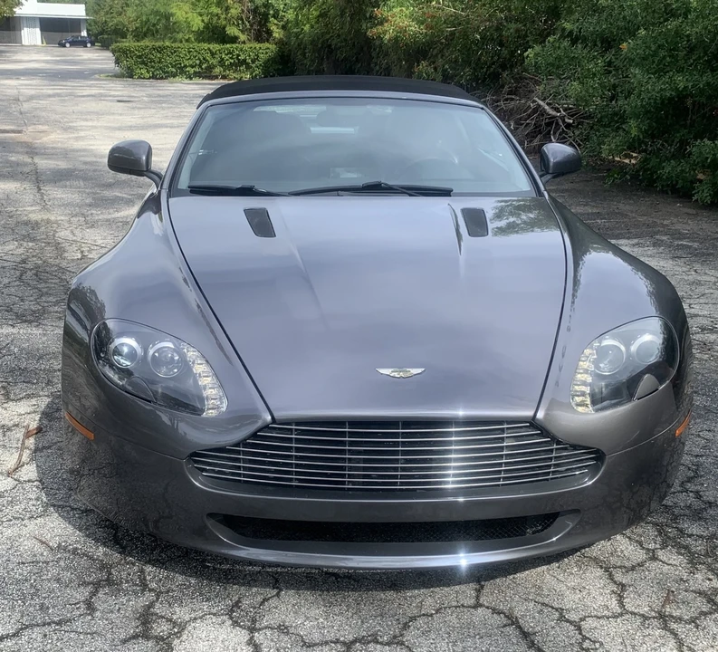 2011 Aston Martin V8 Vantage (2006-2017) - Image 8 of 21