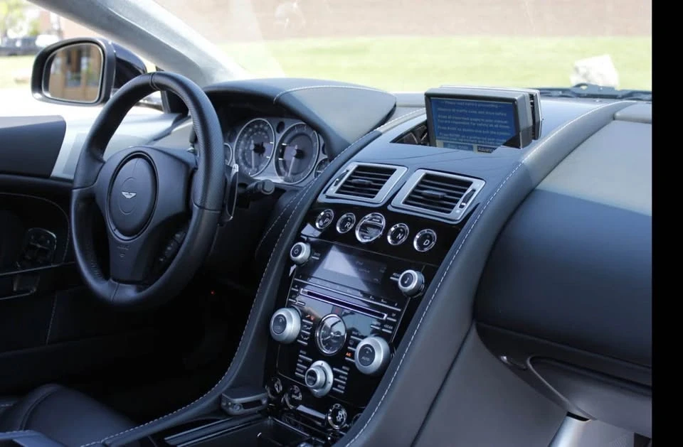 2011 Aston Martin DBS (2008-2012) - Image 6 of 11