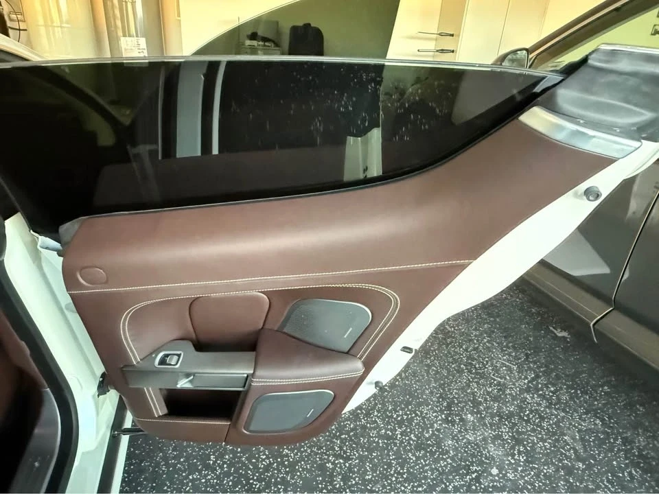 2011 Aston Martin Rapide - Image 17 of 20