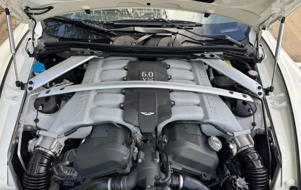 2011 Aston Martin Rapide - Image 17 of 17