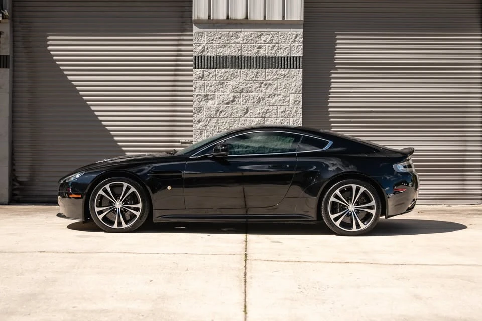 2011 Aston Martin V12 Vantage (2010-2018) - Image 5 of 20