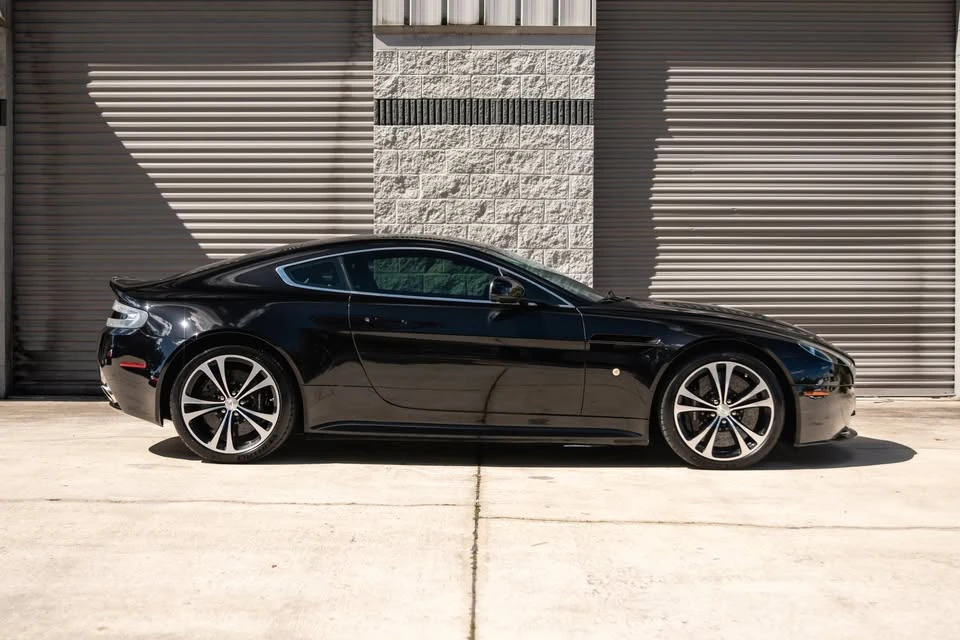 2011 Aston Martin V12 Vantage (2010-2018) - Image 4 of 20