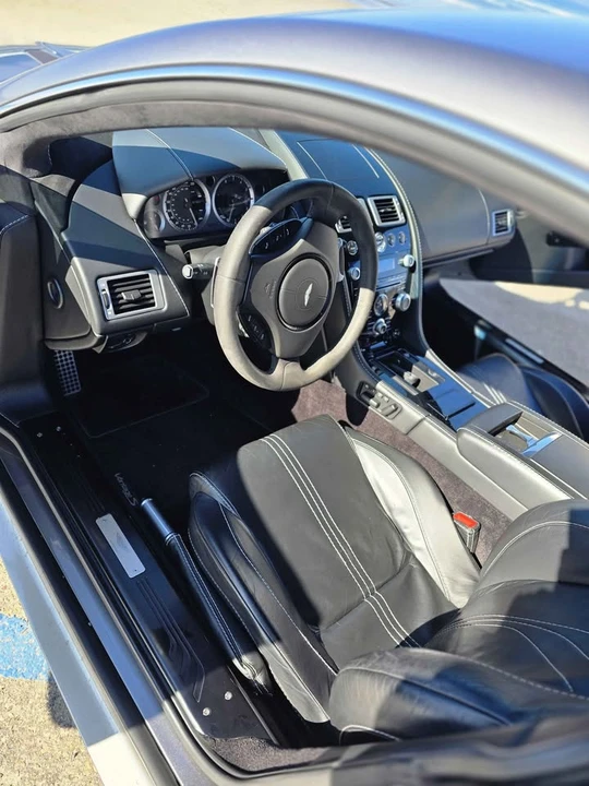 2011 Aston Martin V8 Vantage (2006-2017) - Image 7 of 10