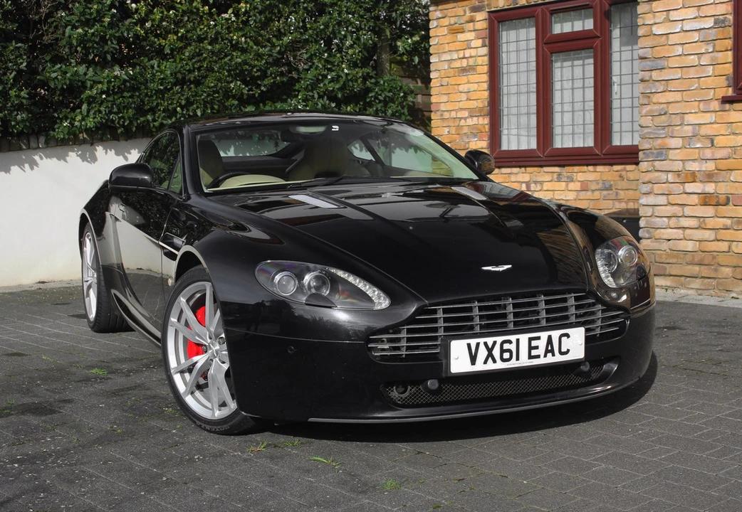 2011 Aston Martin V8 Vantage (2006-2017) - Image 3 of 30