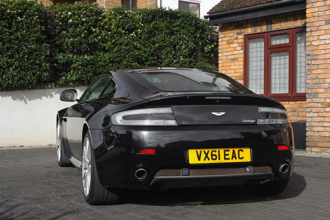 2011 Aston Martin V8 Vantage (2006-2017) - Image 18 of 30