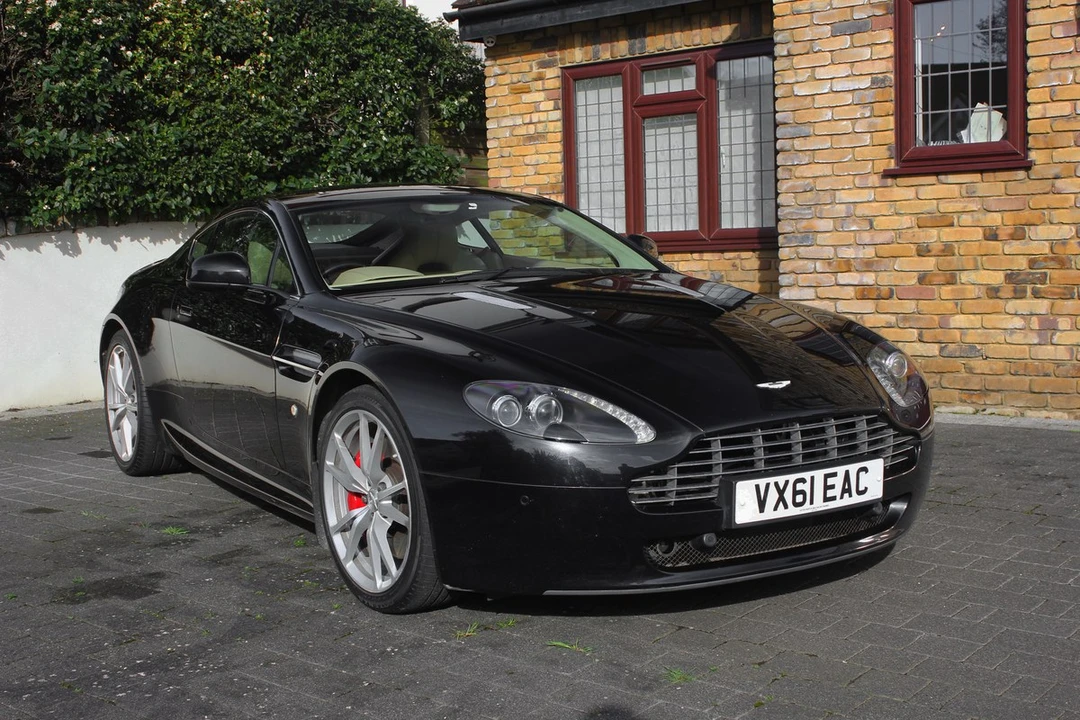 2011 Aston Martin V8 Vantage (2006-2017) - Image 11 of 30