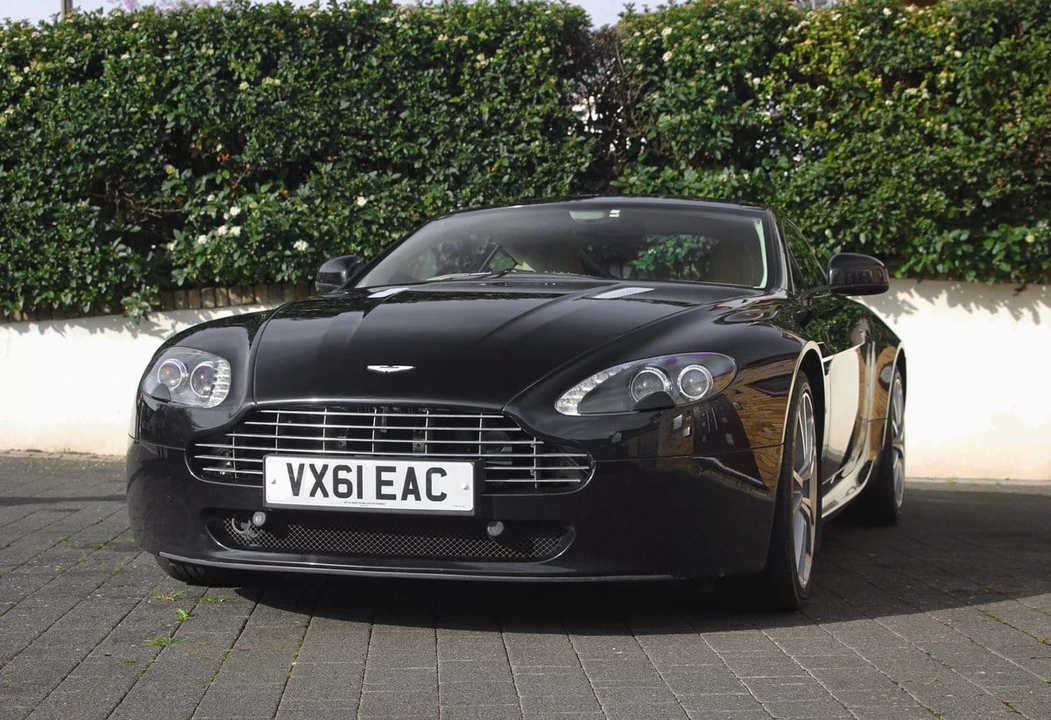 2011 Aston Martin V8 Vantage (2006-2017) - Image 2 of 30
