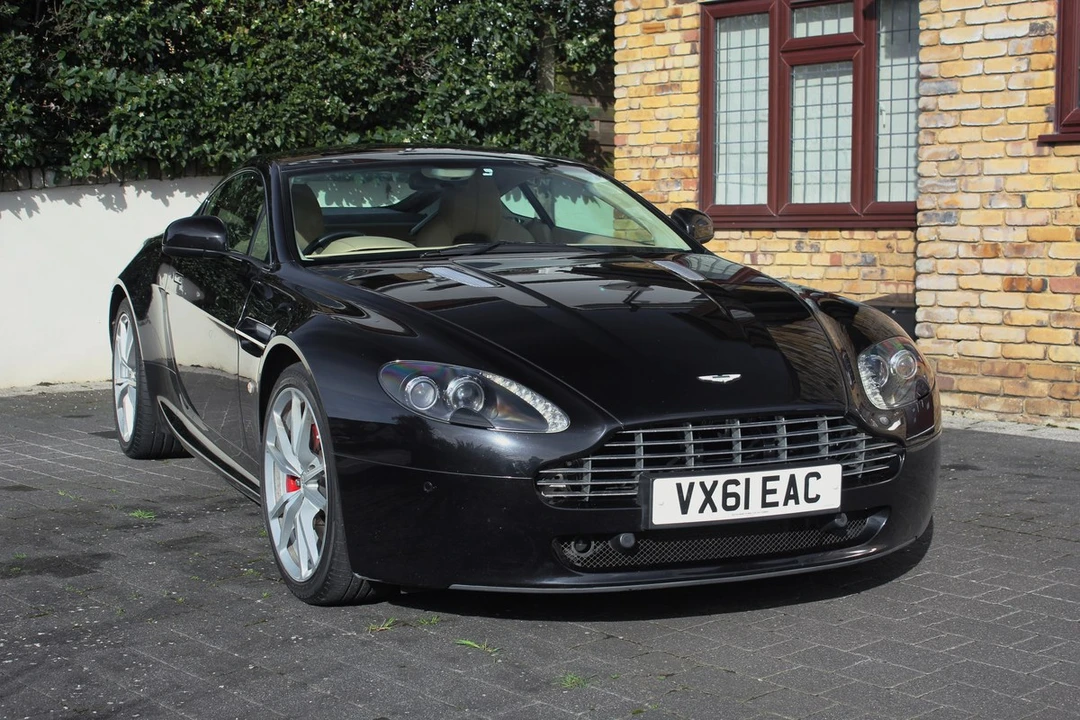 2011 Aston Martin V8 Vantage (2006-2017) - Image 24 of 30