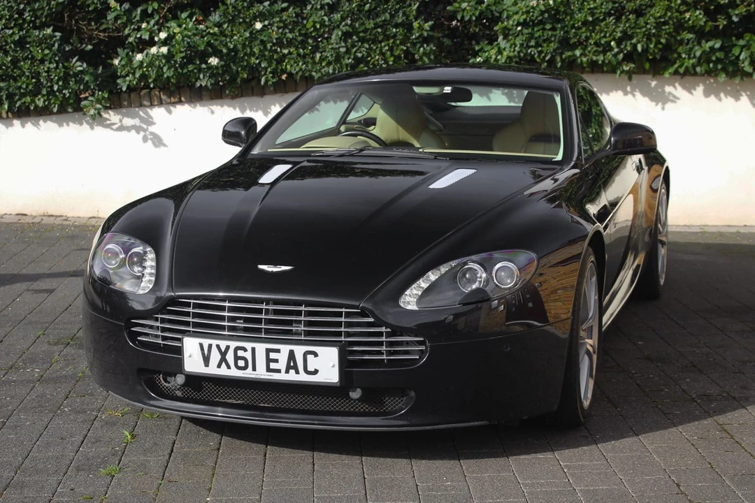 2011 Aston Martin V8 Vantage (2006-2017) - Image 4 of 30