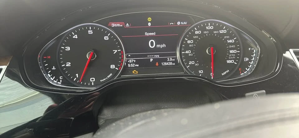 2011 Audi D4 A8 - Image 13 of 16