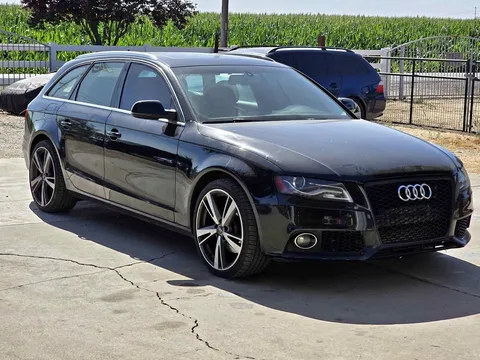 2011 Audi A4 2.0T Avant Quattro Wagon 4D